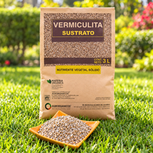 Cargar imagen en el visor de la galería, Vermiculita 3L – Suelo Esponjoso e Hidratado