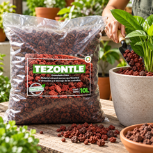 Cargar imagen en el visor de la galería, Tezontle Rojo Granulado Chico 10 L | Sustrato Mineral para Drenaje y Aireación